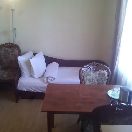 Sveciu Namai Avada 3*