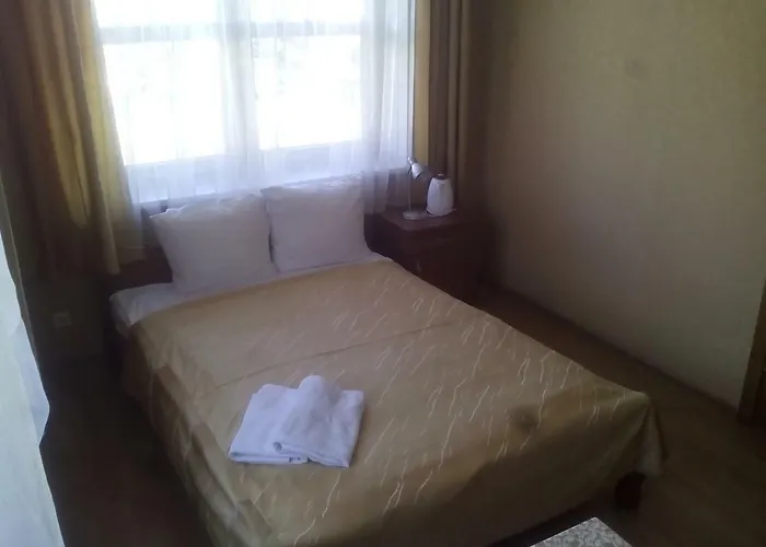 Svečių namai Sveciu Namai Avada